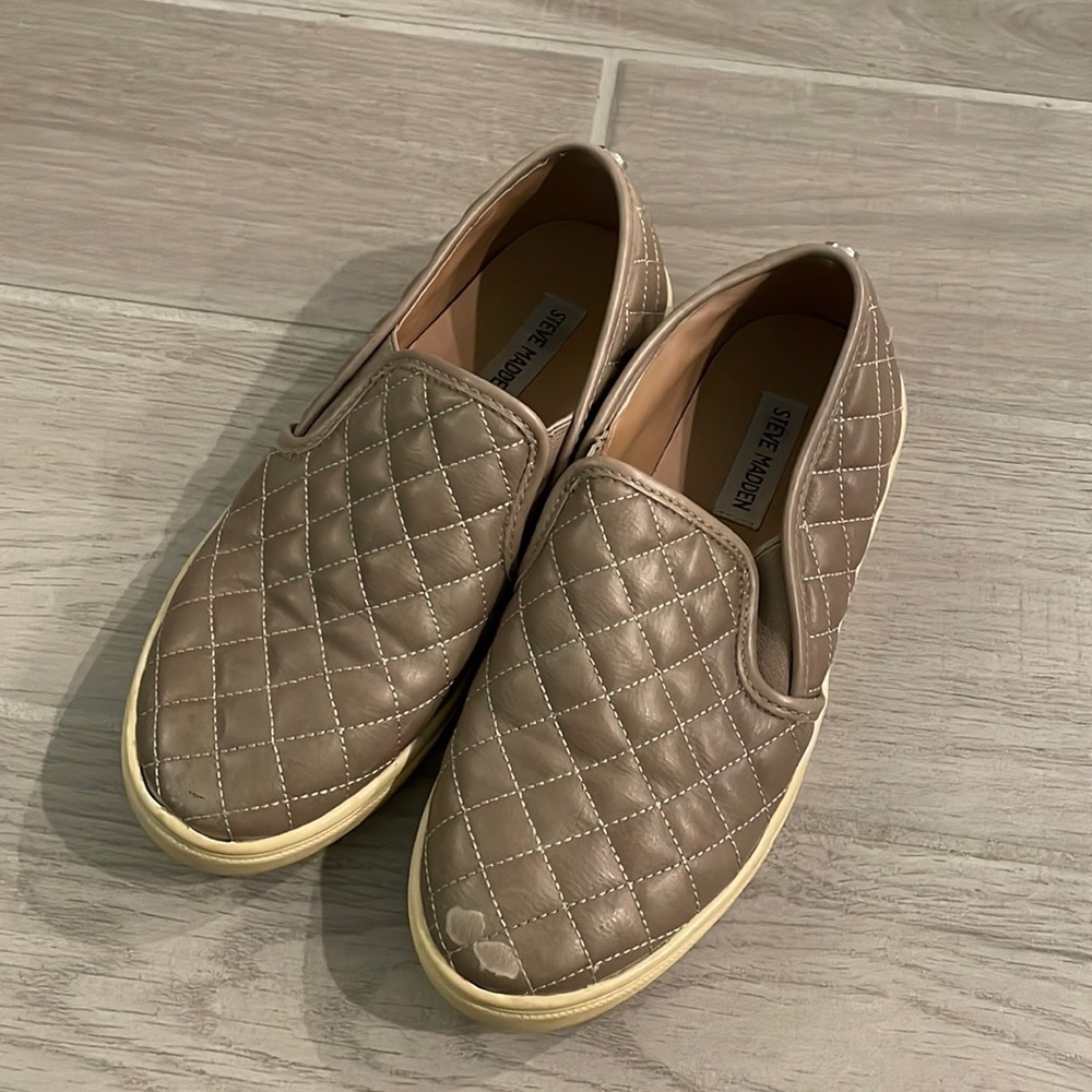 🤍STEVE MADDEN SLIP ON SHOES🤍
